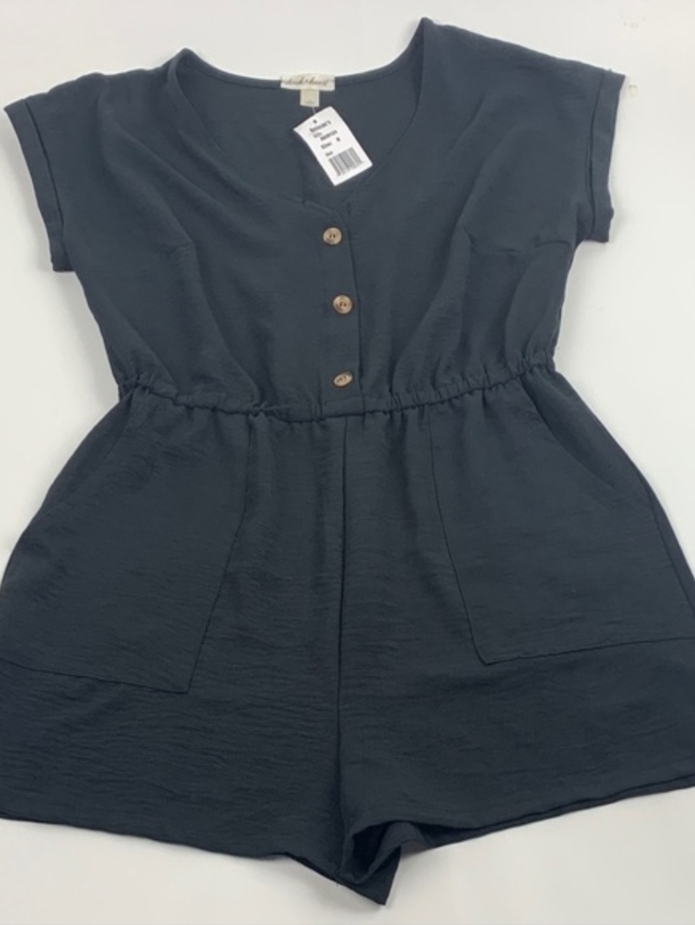 Derek Heart black shorts Romper Size Medium Rolled sleeve Buttons pockets NEW